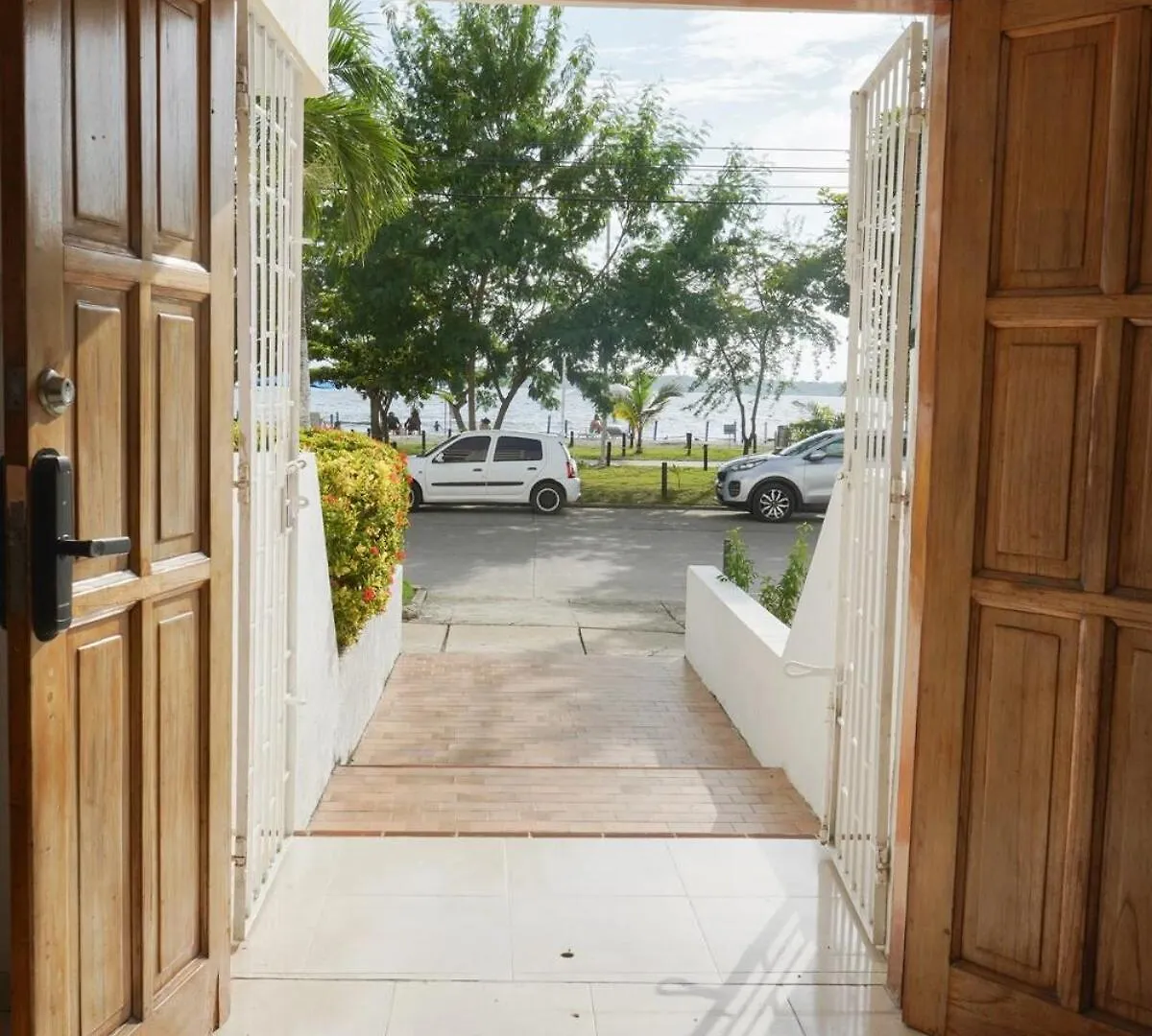 Beachfront 3Br Apartment In Cartagena With Wifi
