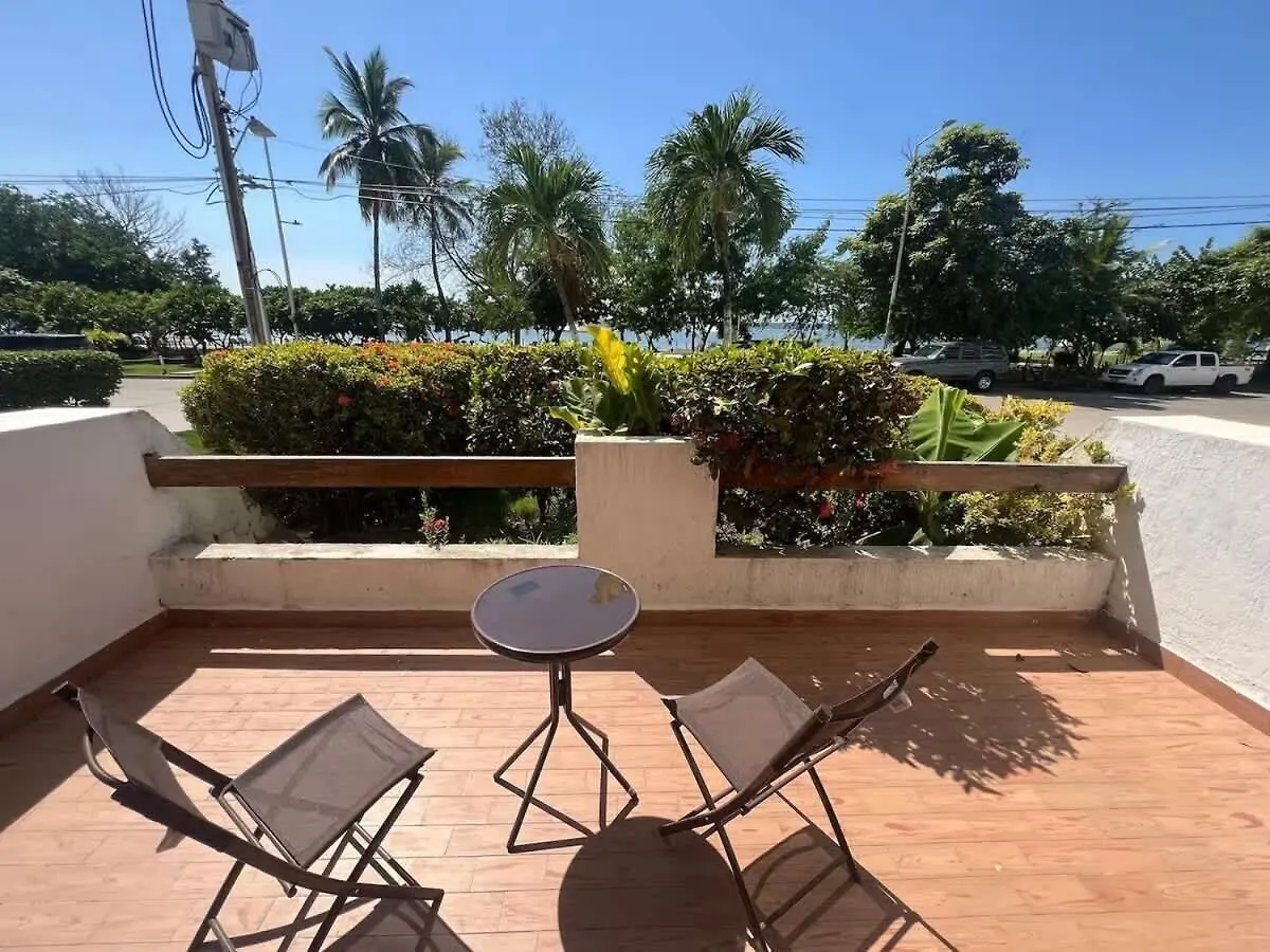 Beachfront 3Br Apartment In Cartagena With Wifi
