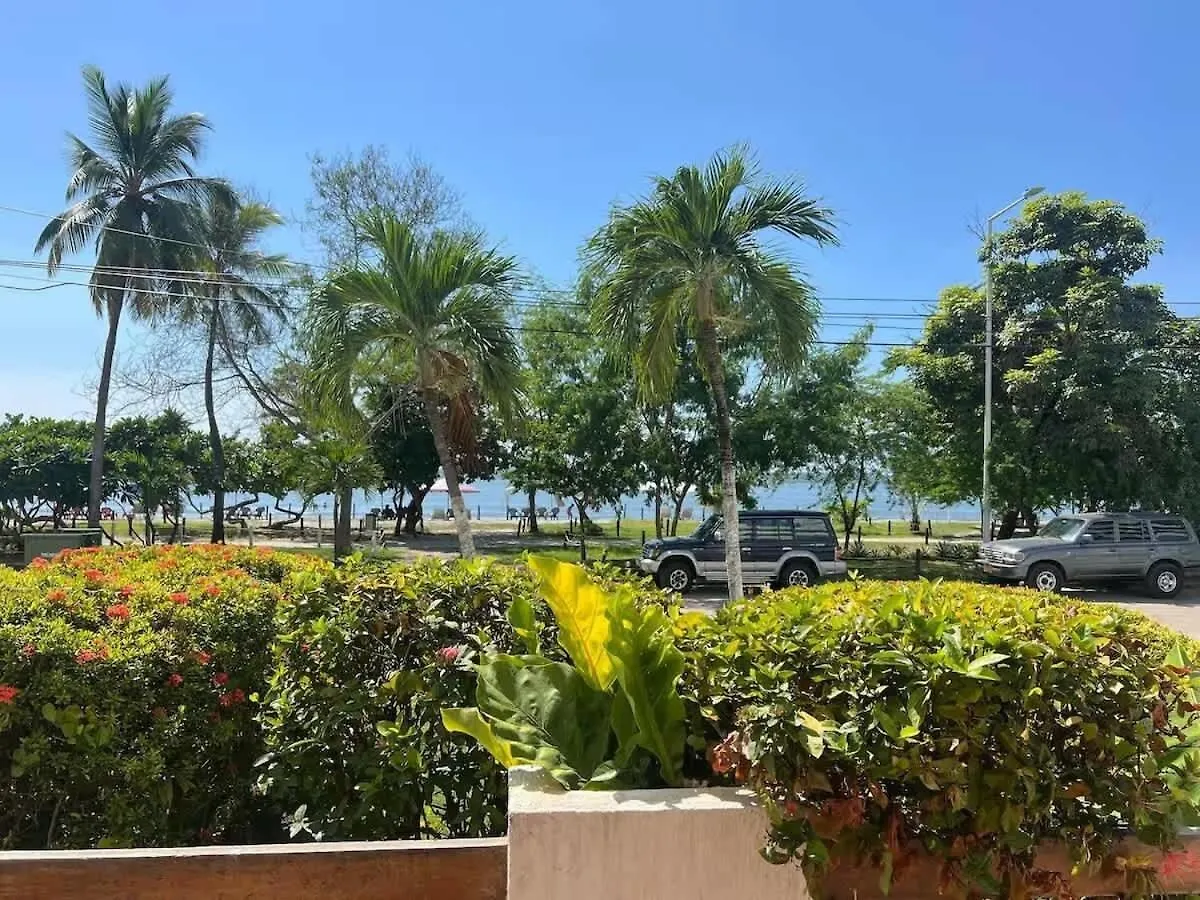 Beachfront 3Br Apartment In Cartagena With Wifi